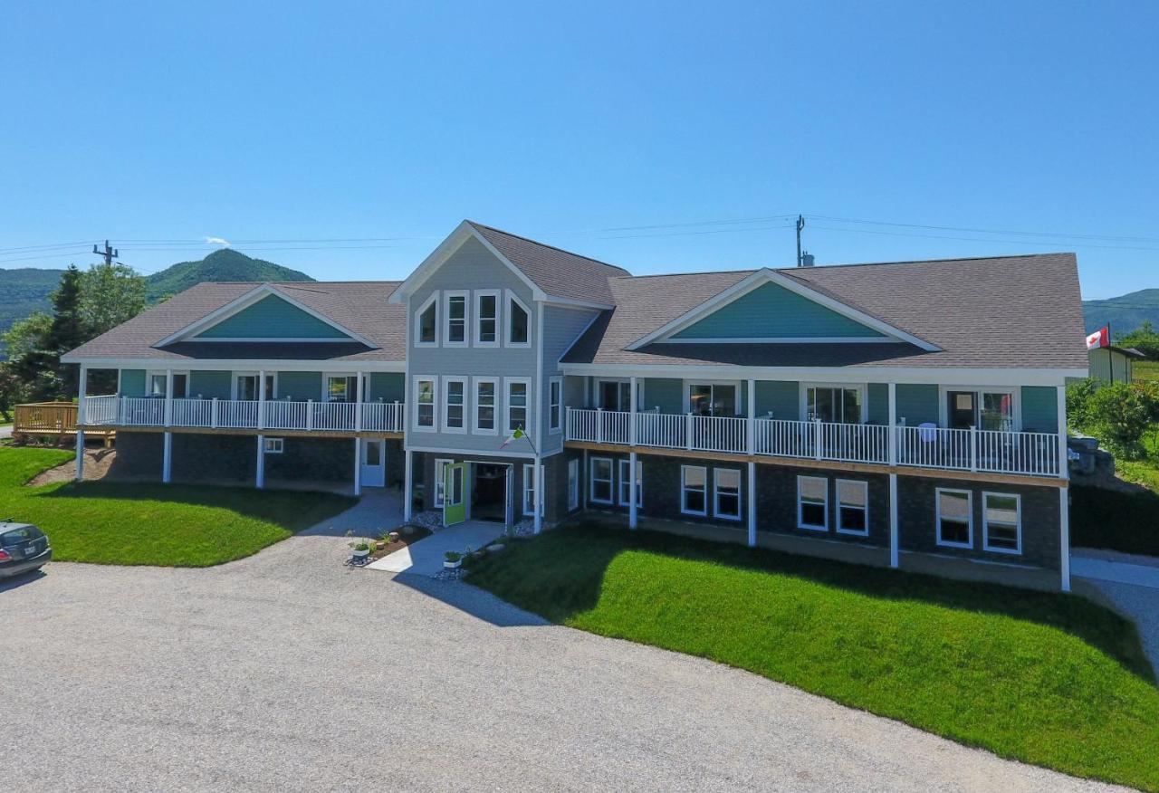 The Tides Inn Norris Point Exterior photo