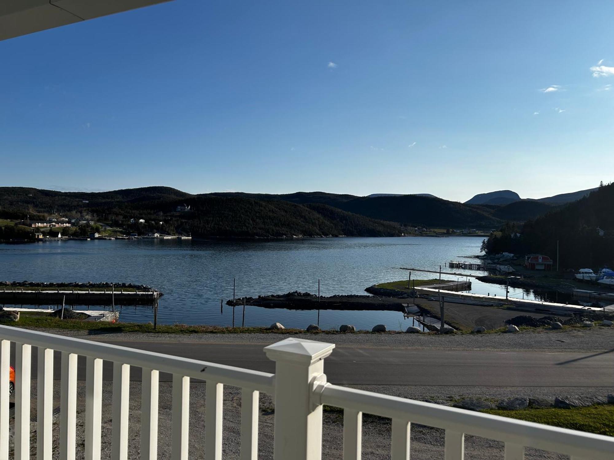 The Tides Inn Norris Point Exterior photo